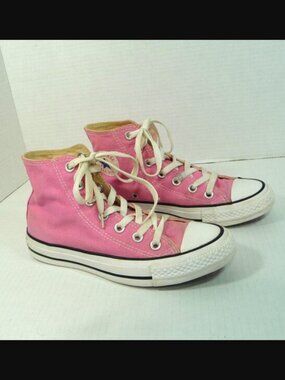 PINK CONVERSE HIGH TOPS SIZE 6